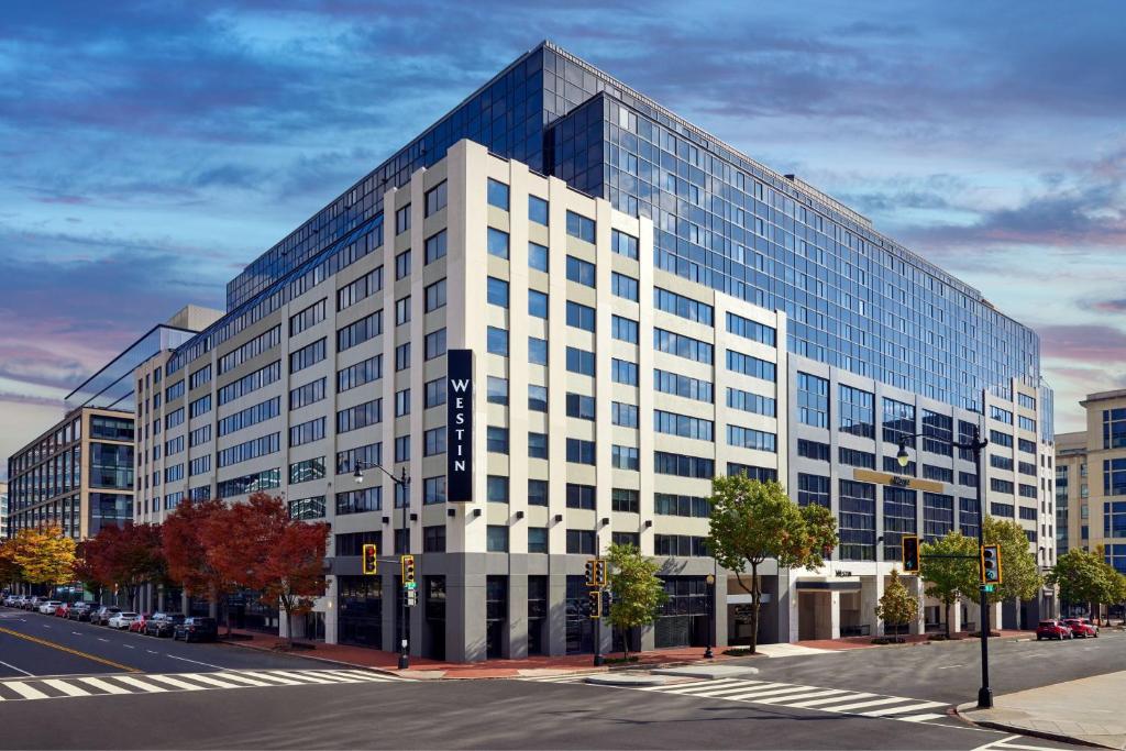 Westin DC Hotel (formerly Renaissance DC Hotel)